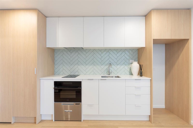 Space. Sun. Pet-friendly. Pt Chevness.63733515316610113