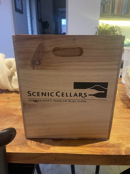 Scenic Cellars Wooden Winebox Carousel 1