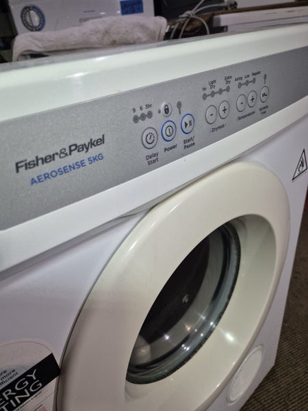 F&P Dryer - 5Kg - DE50F56E1 Carousel 4