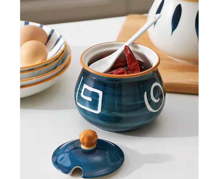 Ceramic bacon grease container with strainer suitable for storing frying oil Carousel 5