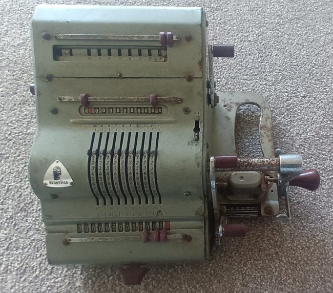 Very Old / Vintage/Antique Calculator Carousel 7