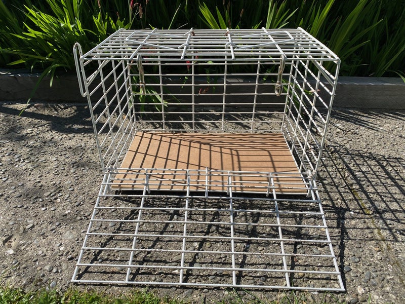 Small pet crate Carousel 1