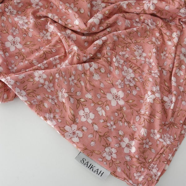 Multi-Use Mama Cover Carousel 8