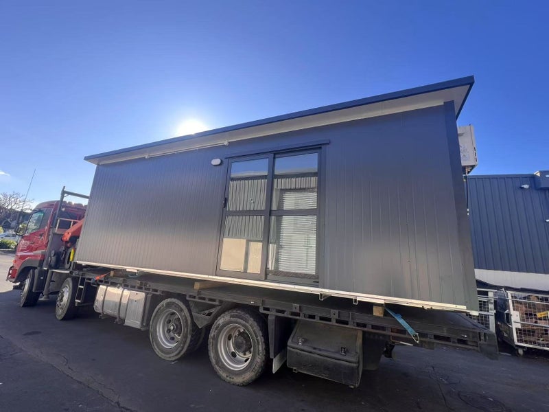 7.0x2.7m self contained cabin Carousel 2