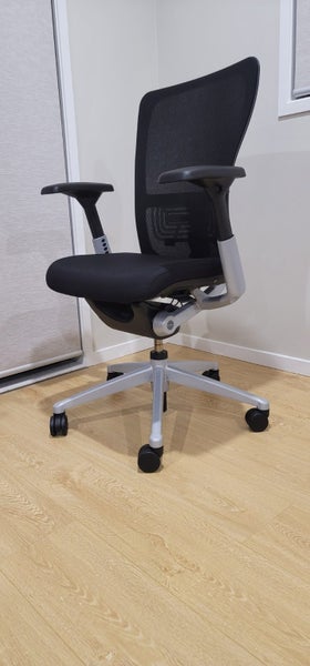 Haworth Zody Ergonomic Office Chair (Deep Cleaned) Carousel 1