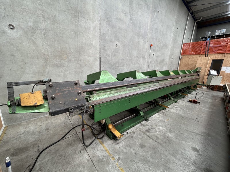 8M Slitter Folder64349029833857110