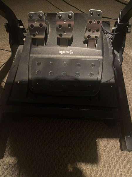 Logitech Xbox One Driving Force Racing Wheel G920. With shifter and stand Carousel 4