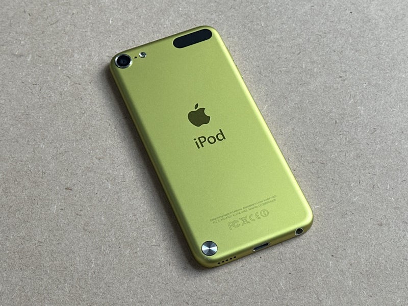 Green iPod touch 5th Gen Carousel 1