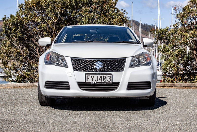 2011 Suzuki Kizashi GLXC 2.4 4Dr63744723730049111