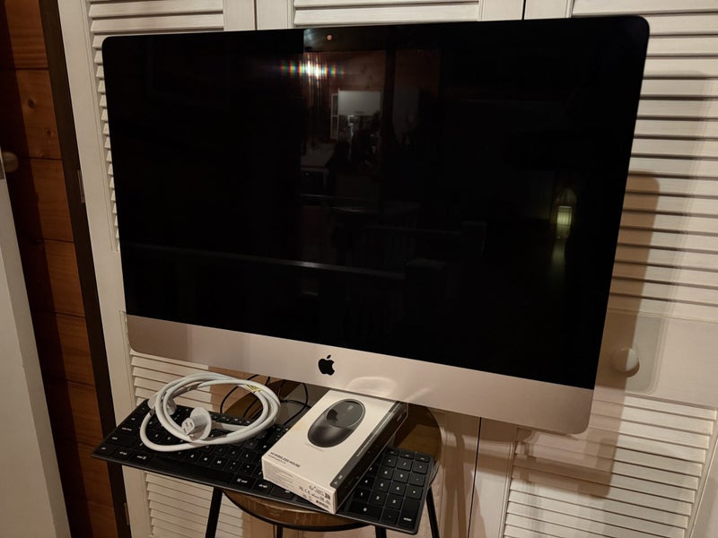 Apple iMac 27” 2019 i5 32Gb 1Tb SSD with keyboard and mouse Carousel 2