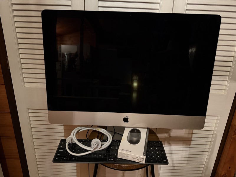 Apple iMac 27” 2019 i5 32Gb 1Tb SSD with keyboard and mouse Carousel 1