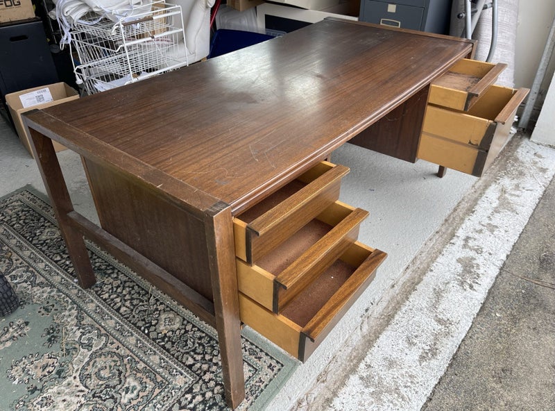 LARGE wooden Desk63810645892099112