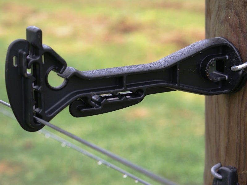 60x Styx 175mm Outriggers for electric fences - Made tough here in NZ! Carousel 2
