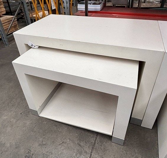 22554 - Set of 2 Display Tables - Used Carousel 1