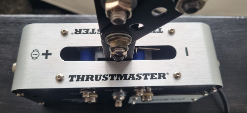 Thrustmaster Sparco TSS Handbrake MOD+ Carousel 2