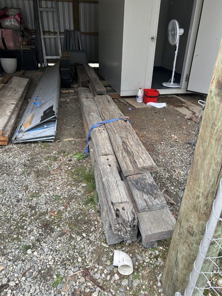 Hardwood sleepers and macro posts63948156063619110