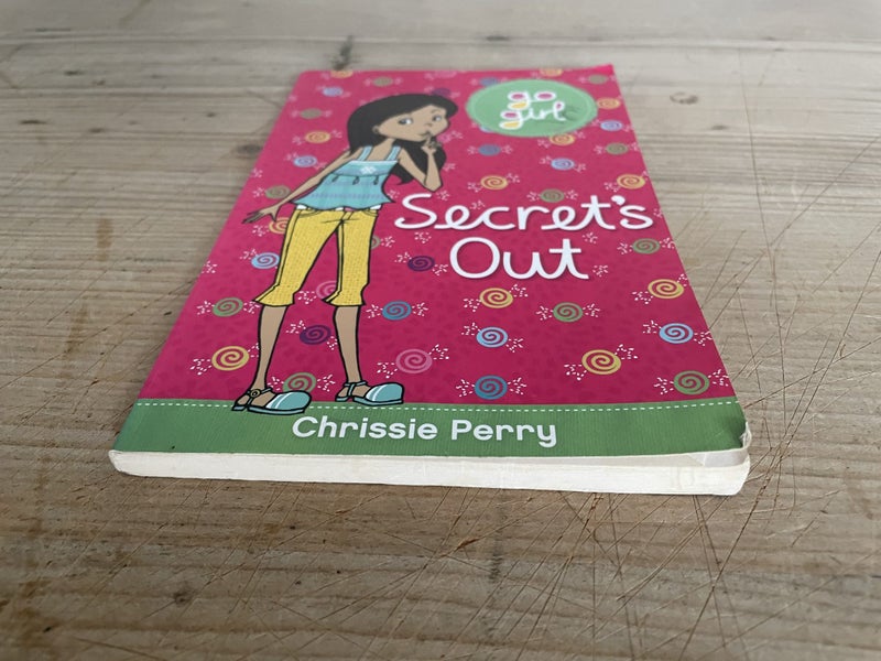 Secret's Out by Chrissie Perry (Go Girl) - Small Paperback Carousel 2