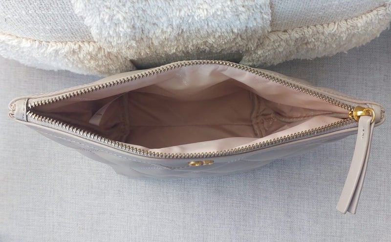 Country Road Toiletry Or Make-Up Bag Carousel 2