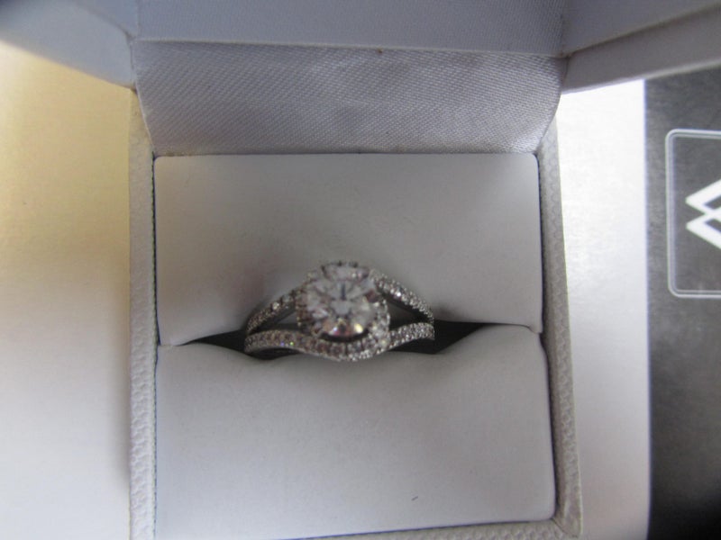 White Gold and Diamond Ring And Valuation Carousel 2