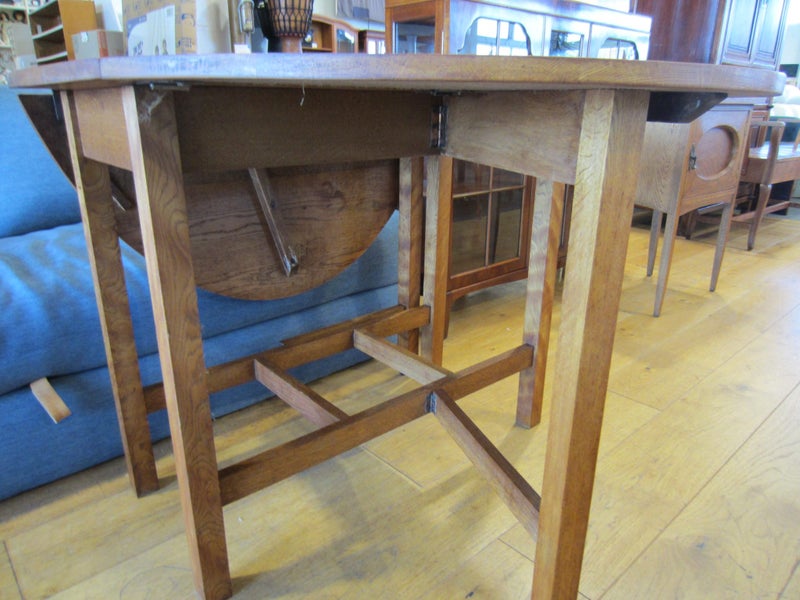 Oak Dropside Gateleg Dining Table Carousel 12