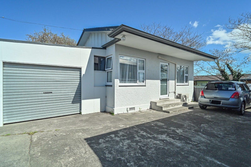 Image 1 of 7