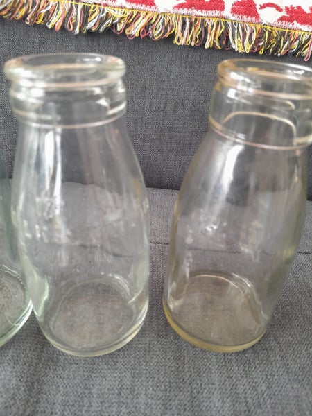 LABOUR WEEKEND SALE Old Type Milk Bottles 2 of each, 150ml, 300ml and 600ml Carousel 4