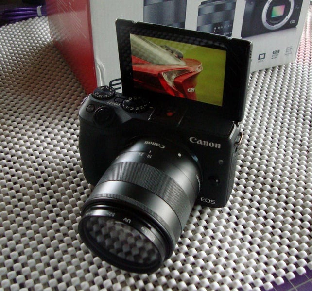 CANON M3 Mirrorless Camera with Speedlight + PRICE REDUCED64197989108866114