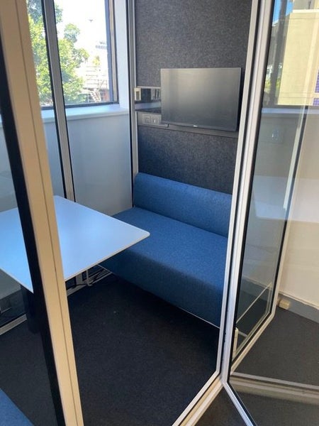 Call Booth63755530504579112