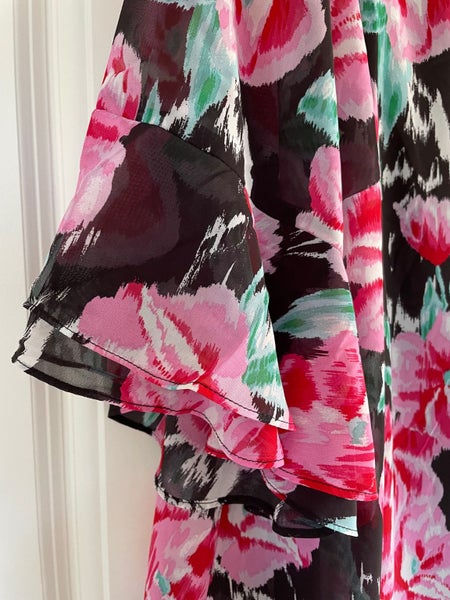 AVENUE Flutter Sleeves Top & Cami ~ Size 30-32 Carousel 2