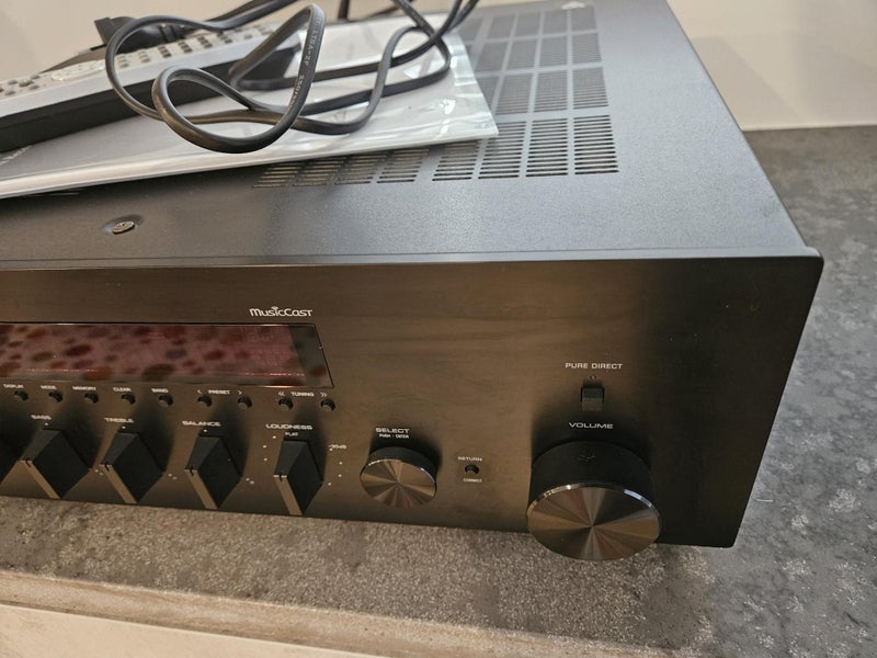 Immaculate Yamaha RN602 Stereo Receiver63845531497473112