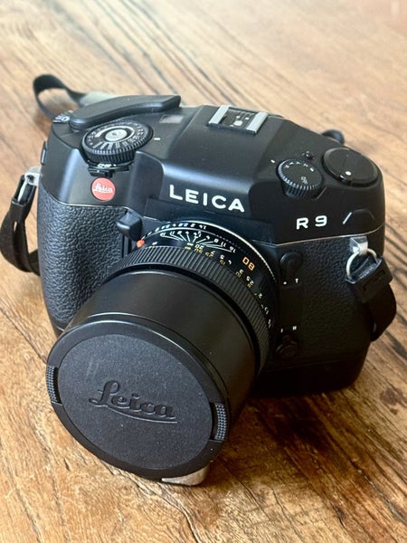 Leica R9 with motor drive Carousel 1