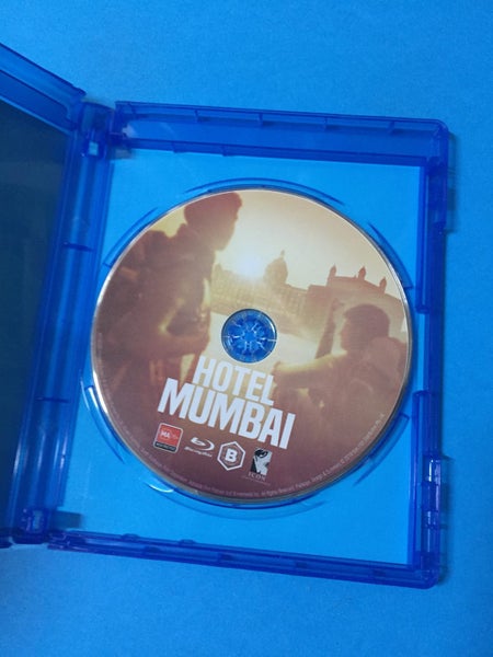 Hotel Mumbai (Blu-Ray) Carousel 3