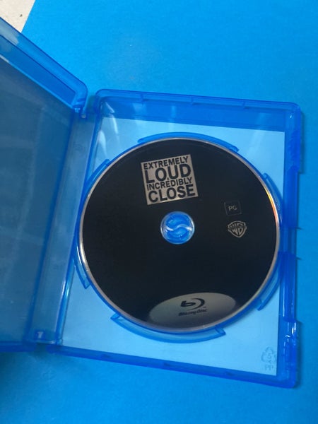 Extremely Loud & Incredibly Close (Blu-Ray) Carousel 3