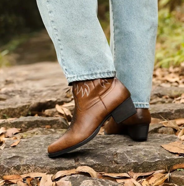 ~ PRICE SLASH Mens Sz UK 11 Cowboy PU Leather Outback Boots Slip On Vintage-look Carousel 2