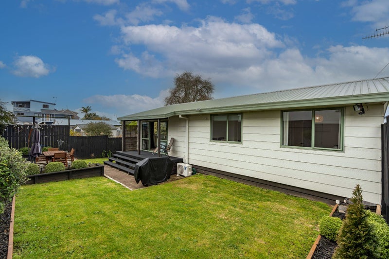 Image 1 of 18