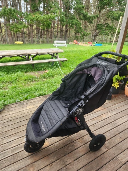 Baby Jogger City Mini GT, Ideal for the Park, Bush Walks, the Beach and Running Carousel 1