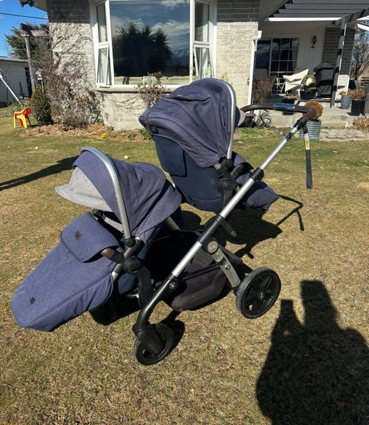 Silver cross tandem pram with bassinet64141728651267114