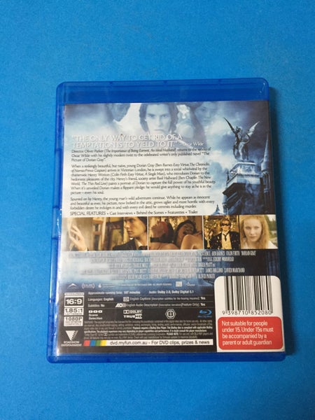 Dorian Gray (Blu-Ray) Carousel 2