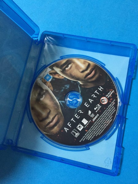 After Earth (Blu-Ray) Carousel 3