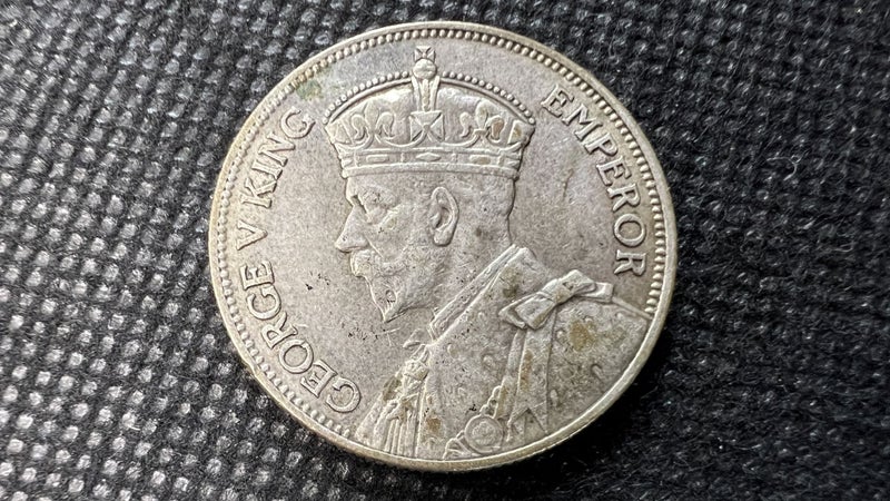 1933 New Zealand Silver Florin Coin - High Grade Stunning Coin - Lot E1036 Carousel 2