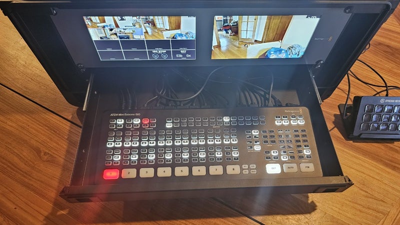 Portable Vlogging / Podcast Studio (Bespoke design & assembly) Carousel 6