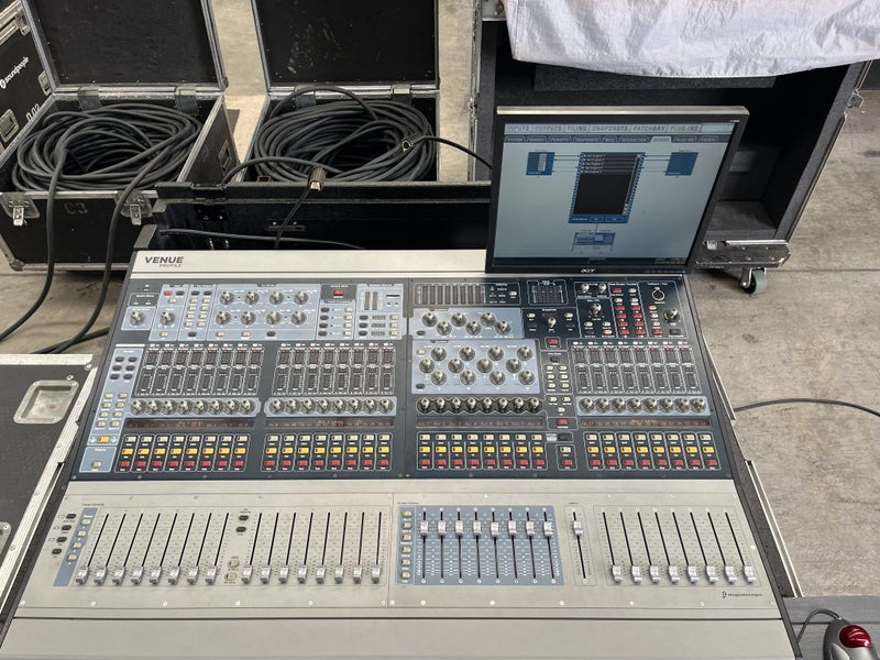 AVID Venue Profile 96 Input Console Package Carousel 2