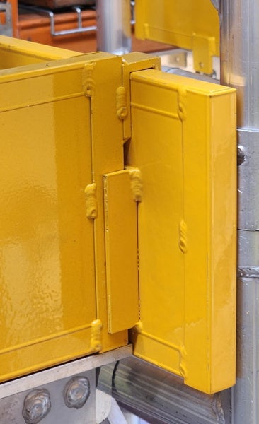 Dynaton Aluminium Mobile Scaffold - 1.3m x 2.5m x 4.0m high Carousel 8