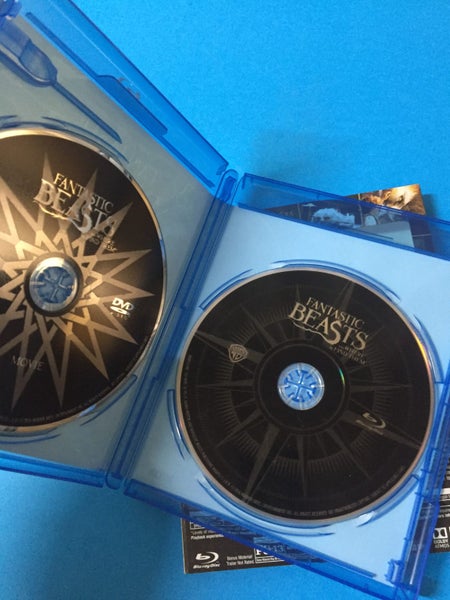 Fantastic Beasts And Where To Find Them (Blu-Ray) Carousel 3