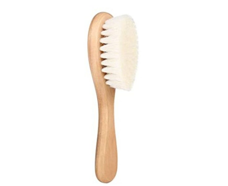 Extra soft baby brush for gentle hair care of babies, 1 piece Carousel 2