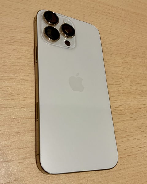 1$ RES iPhone 16 Pro Max 256GB Desert Titanium63766779638403111