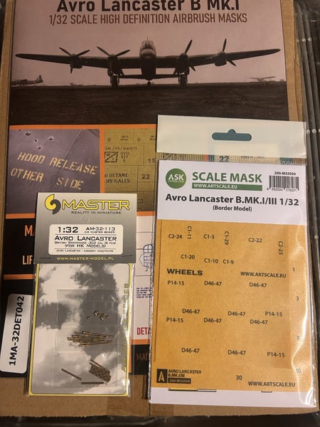 Border Models limited edition 1/32 Avro Lancaster with extras!63939963979137114