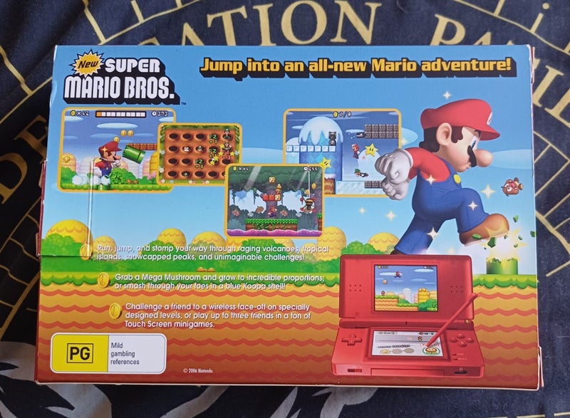 Nintendo DSLite Super Mario Special Limited Edition Carousel 2