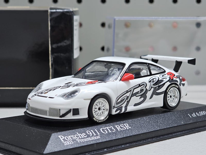 1/43 Porsche 911 GT3 RSR 2003 Presentation Carousel 1