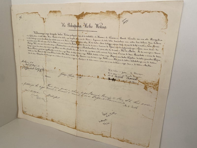 HE PUKAPUKA HOKO WENUA - Original Land Deed sale of Auckland - 29 July 1841 Carousel 4